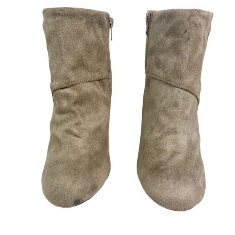 Zigi Soho “Rebel Karlie” Taupe Wedge Booties Size (8)